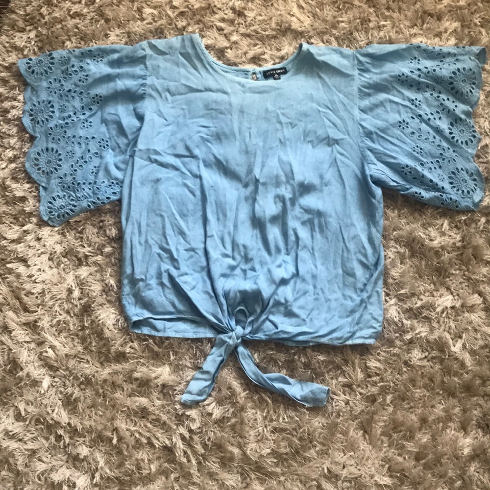 Style Envy eyelet sleeve chambray top
